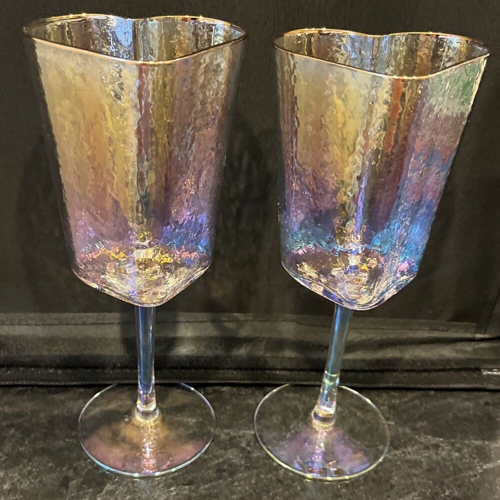 Heart Shaped Pedestal Wine Glasses Iridescent Pink Ripple Pattern Gold Edge -NEW